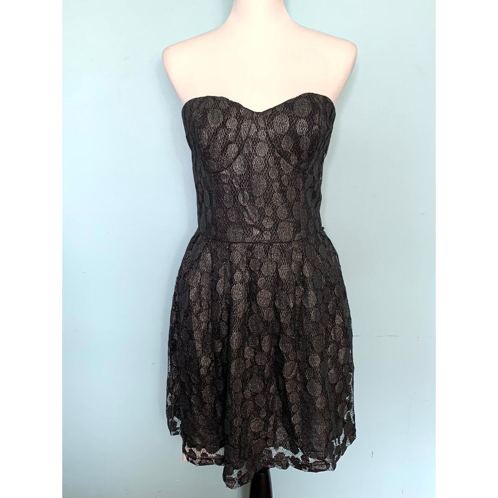 Jack by BB Dakota Shimmering Black Lace Strapless Dress Size 8
